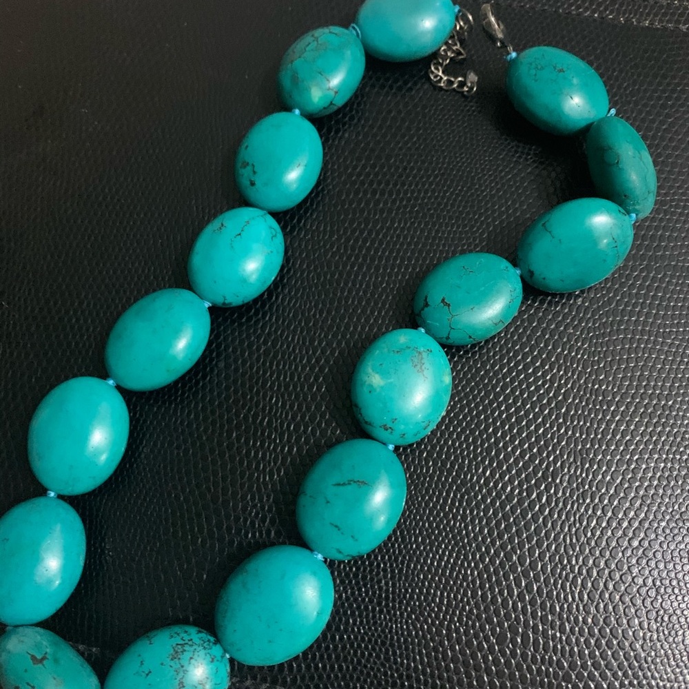Turquoise necklaces - Picture 2 of 4